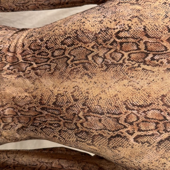 See through snake skin long sleeve top - Picture 3 of 7